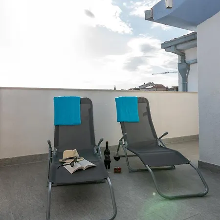 Stela; Charming 1bedroom Apt. With A Stunning View Трогір