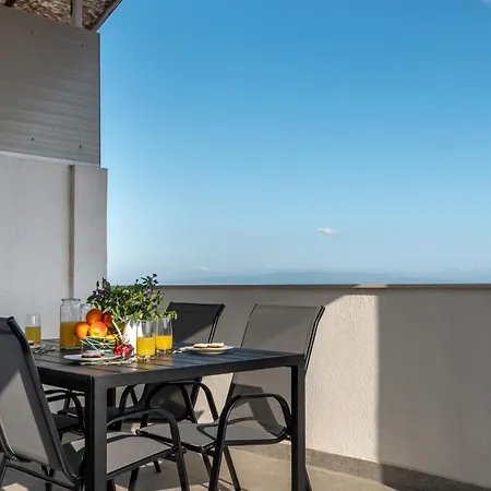 Stela; Charming 1bedroom Apt. With A Stunning View Apartamento