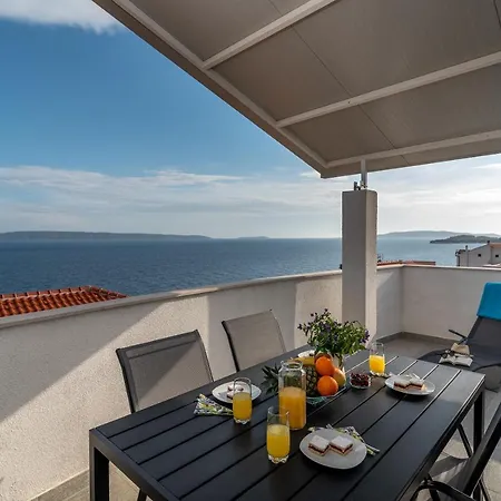 Stela; Charming 1bedroom Apt. With A Stunning View Apartmán Trogir