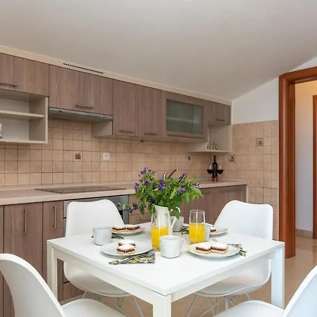 Stela; Charming 1bedroom Apt. With A Stunning View Trogir